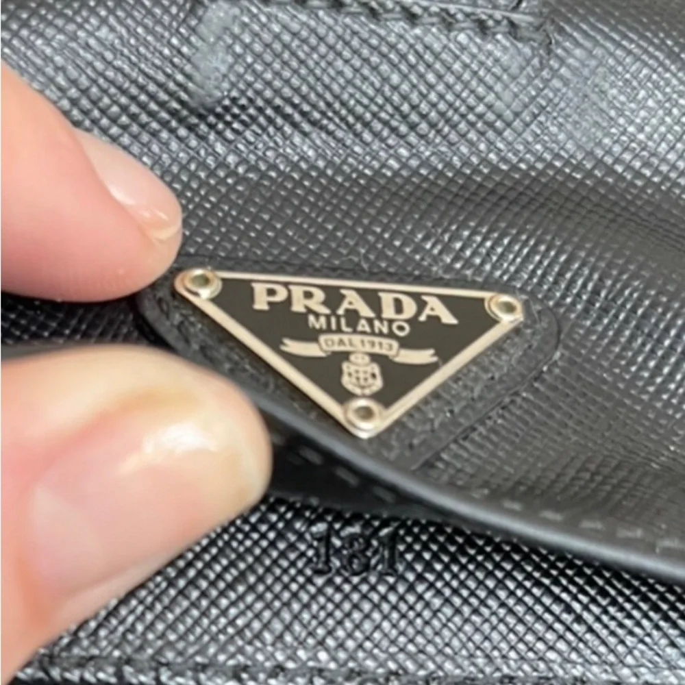 Prada Card Wallet - Picture 4 of 10
